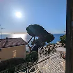 Meine Sonne Riviera, Storico Con Vista Mare, Terrazzo E Parcheggio Imperia