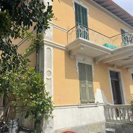 מלון דירות Meine Sonne Riviera Cottage, In Historic אימפריה