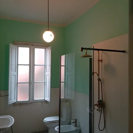 Meine Sonne Riviera, Storico Con Vista Mare, Terrazzo E Parcheggio * Imperia