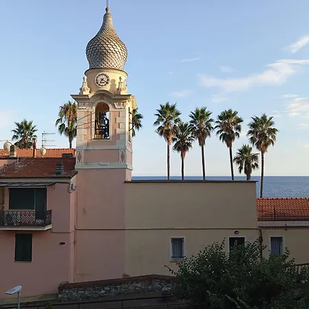 Meine Sonne Riviera, Storico Con Vista Mare, Terrazzo E Parcheggio *